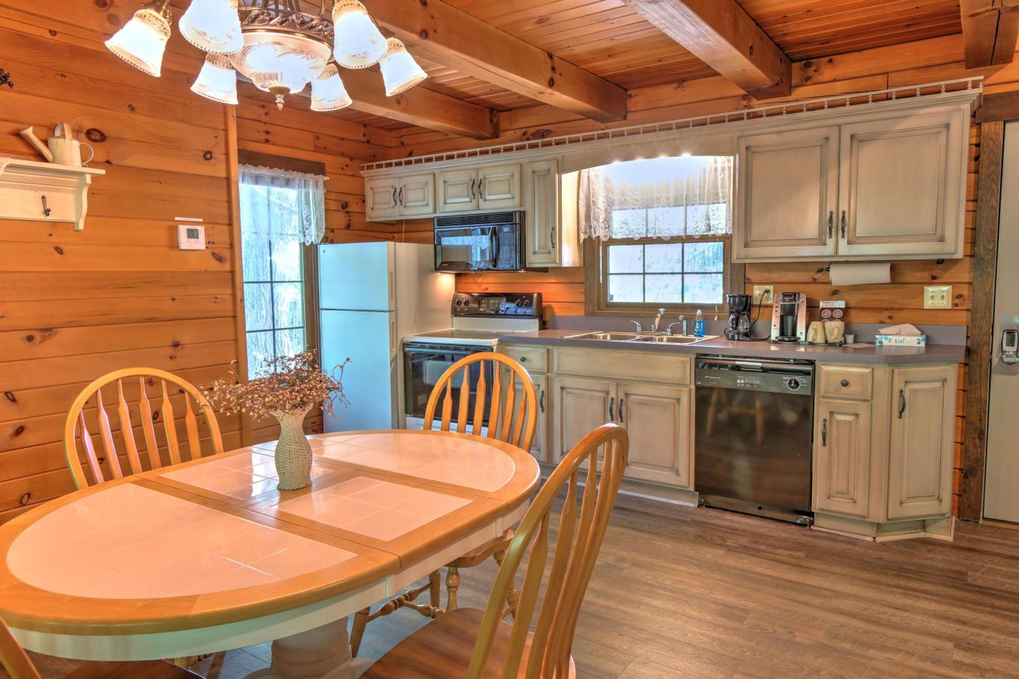 Wild Rose Cabin By Amish Country Lodging Millersburg Exterior foto